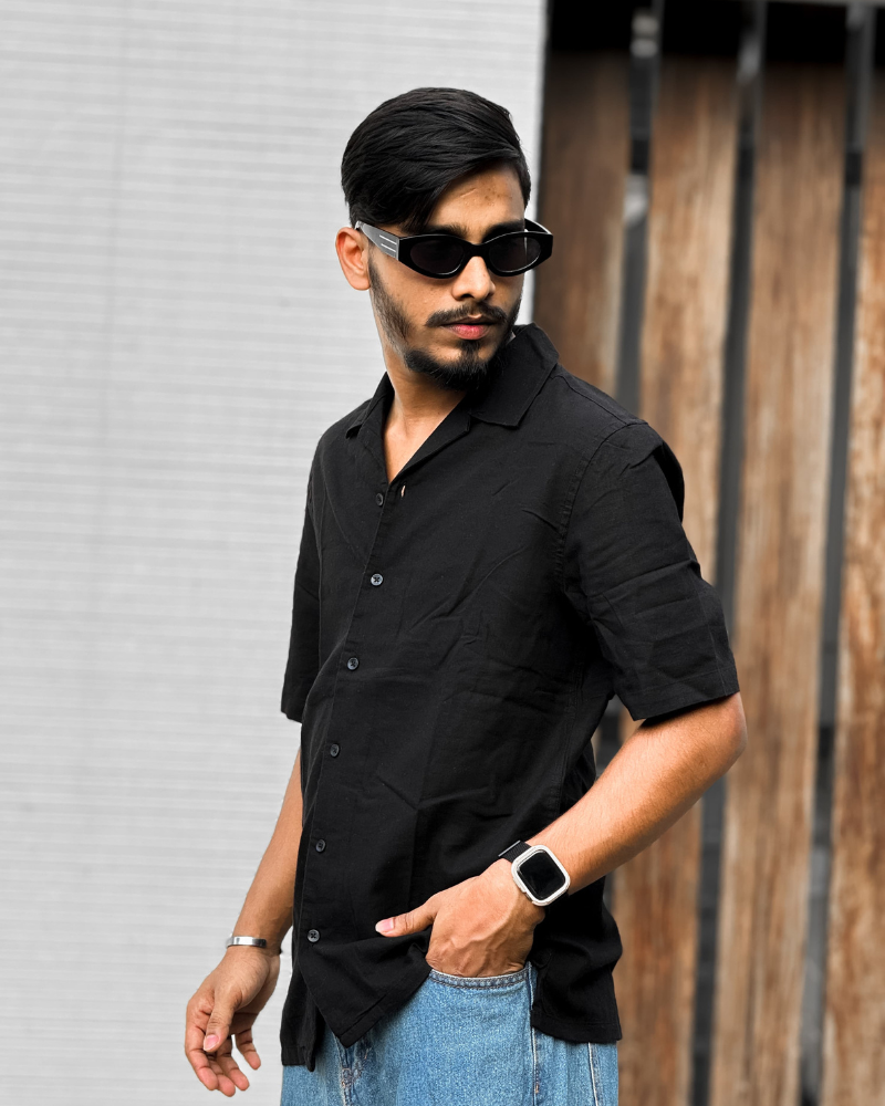 Timeless Sophistication: Stunner Mart's Exclusive Remi Cotton Hawaii Shirt in Black